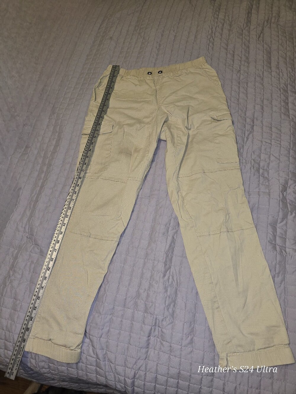 Men's Beige Cargo Pants - Comfortable Lightweight Style Size S.
